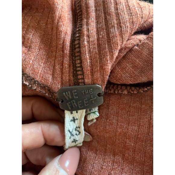We The Free People Londontown Thermal Tunic Top in Rust, XS - Picture 4 of 12